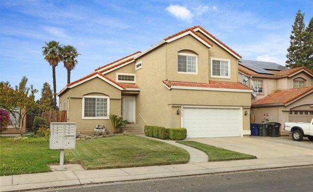 1725 Mark Mead Ln, Modesto, CA 95356