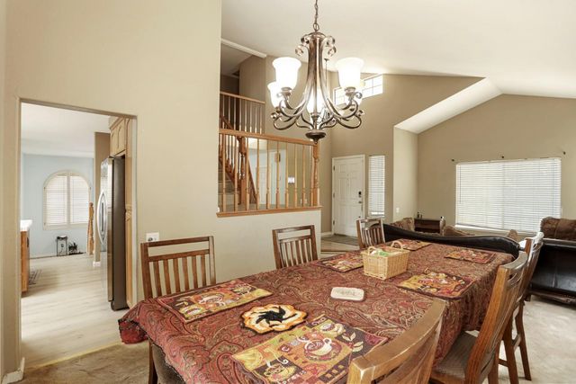 1725 Mark Mead Ln, Modesto, CA 95356