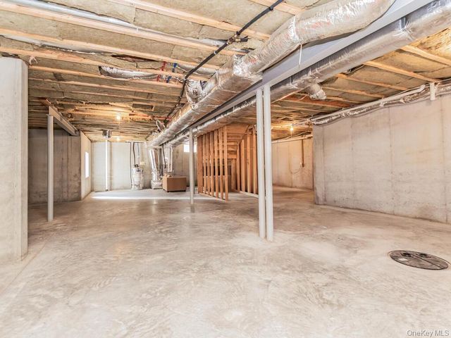 22 E Van Buren Way, Hopewell Junction, NY 12533