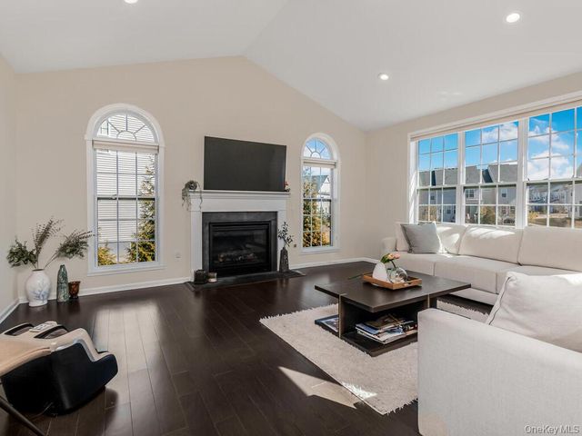 22 E Van Buren Way, Hopewell Junction, NY 12533