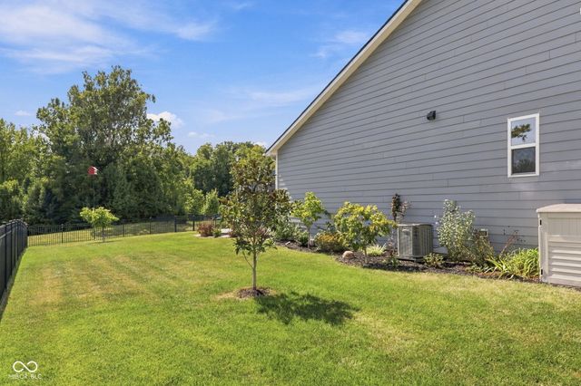 12881 Deer Bank Road, Fishers, IN 46037