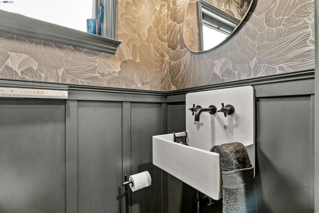 931 931 Bancroft Way, Berkeley, CA 94710