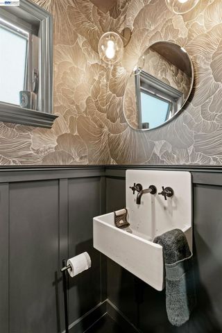 931 931 Bancroft Way, Berkeley, CA 94710