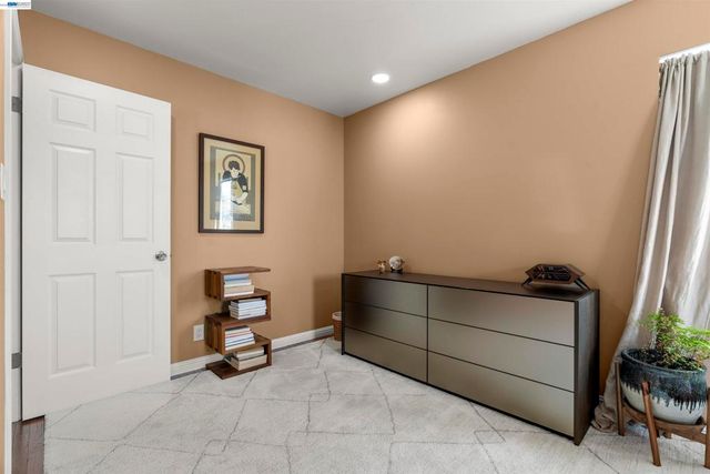 931 931 Bancroft Way, Berkeley, CA 94710