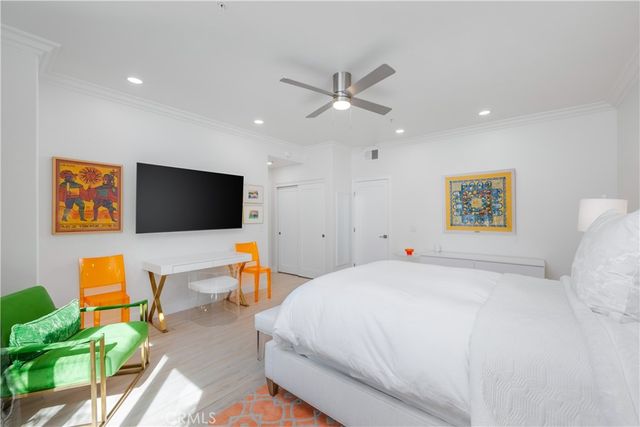 401 Seaward Road 2, Corona Del Mar, CA 92625