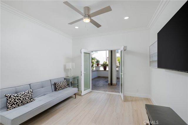 401 Seaward Road 2, Corona Del Mar, CA 92625