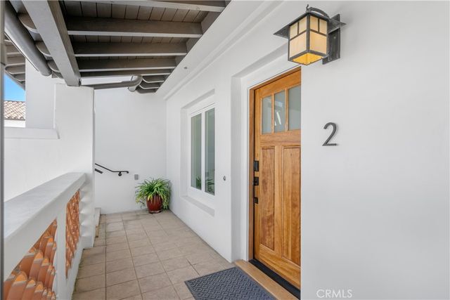 401 Seaward Road 2, Corona Del Mar, CA 92625