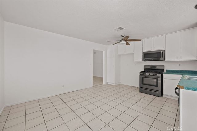 22438 Raven Way, Grand Terrace, CA 92313