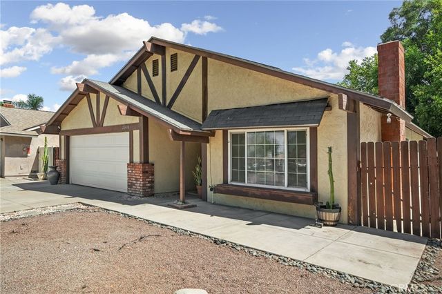 22438 Raven Way, Grand Terrace, CA 92313