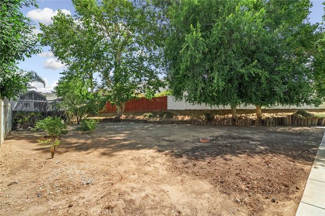 22438 Raven Way, Grand Terrace, CA 92313