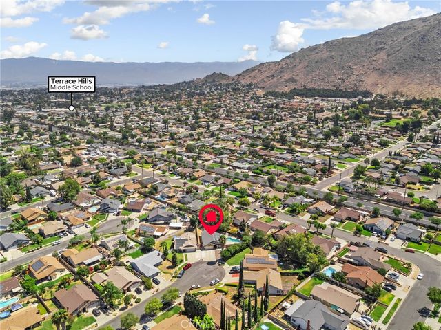 22438 Raven Way, Grand Terrace, CA 92313