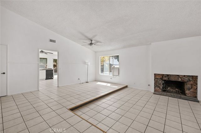 22438 Raven Way, Grand Terrace, CA 92313