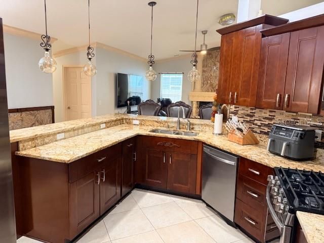 18116 SWEET JASMINE DRIVE, Tampa, FL 33647