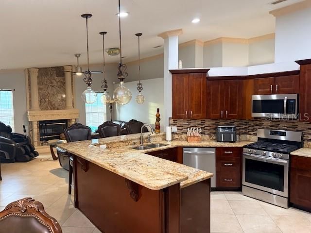 18116 SWEET JASMINE DRIVE, Tampa, FL 33647