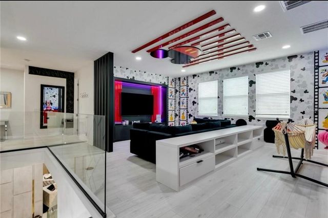 8109 LUDINGTON CIRCLE, Orlando, FL 32836