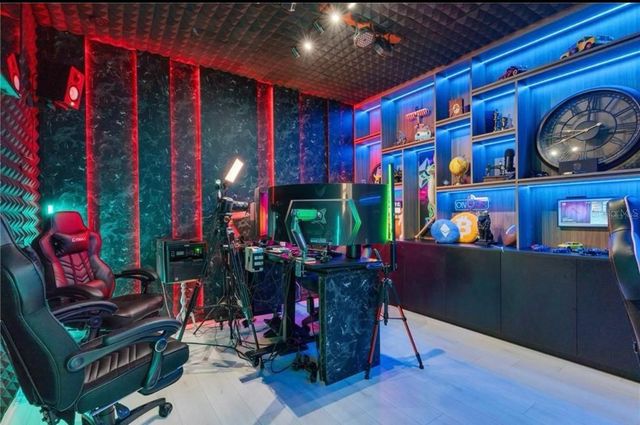 8109 LUDINGTON CIRCLE, Orlando, FL 32836