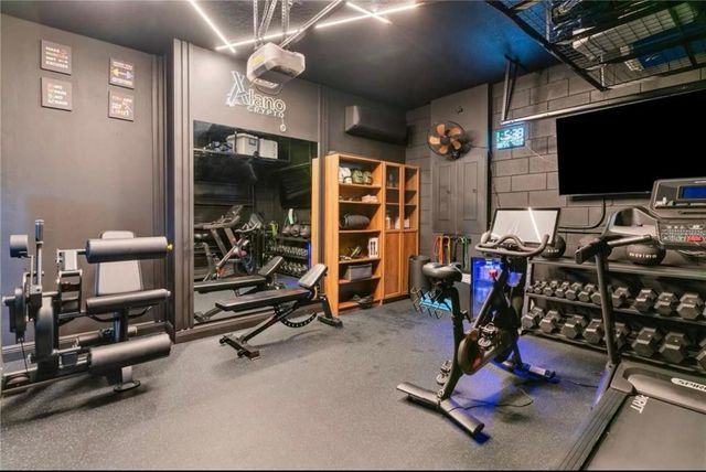 8109 LUDINGTON CIRCLE, Orlando, FL 32836