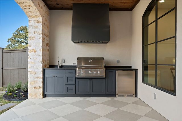 4748 Concordia Drive, Bryan, TX 77802