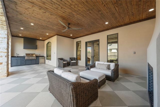 4748 Concordia Drive, Bryan, TX 77802