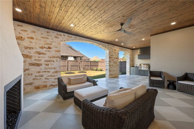 4748 Concordia Drive, Bryan, TX 77802