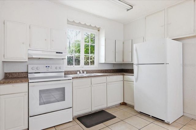 1049 MONROE STREET, Lakeland, FL 33801