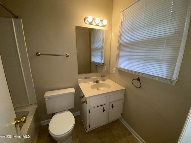 401 Cedar Creek Drive, Jacksonville, NC 28540