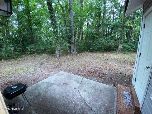401 Cedar Creek Drive, Jacksonville, NC 28540