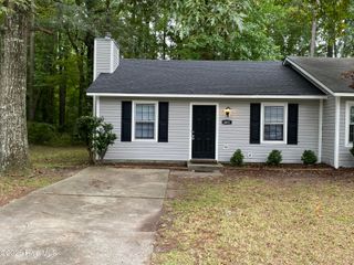 401 Cedar Creek Drive, Jacksonville, NC 28540