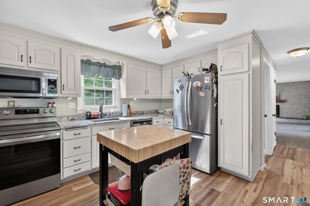 120 Apple Road, Tolland, CT 06084
