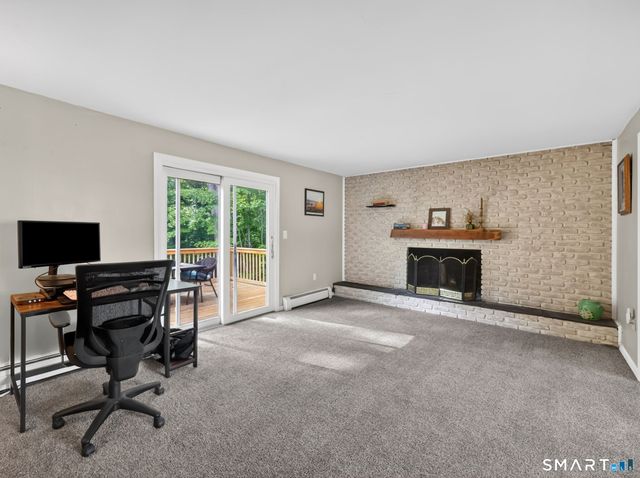 120 Apple Road, Tolland, CT 06084