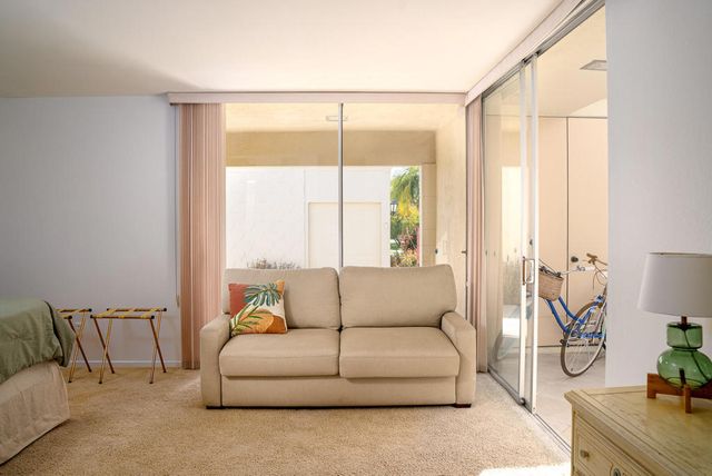 97 Westlake Circle, Palm Springs, CA 92264