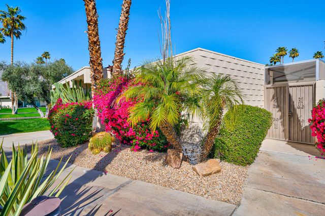 97 Westlake Circle, Palm Springs, CA 92264