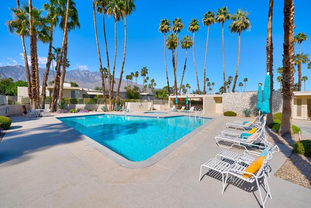 97 Westlake Circle, Palm Springs, CA 92264