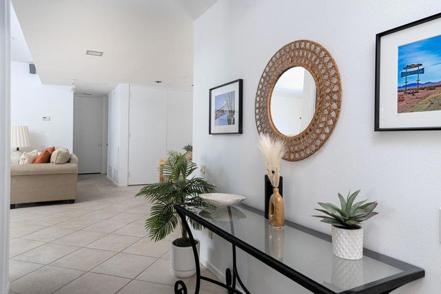 97 Westlake Circle, Palm Springs, CA 92264