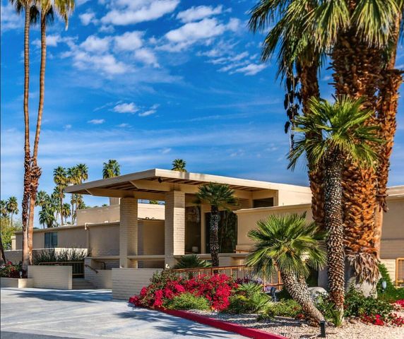 97 Westlake Circle, Palm Springs, CA 92264