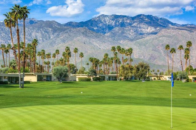 97 Westlake Circle, Palm Springs, CA 92264