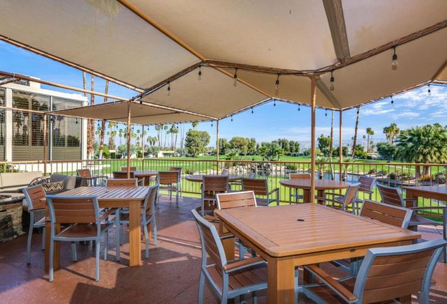 97 Westlake Circle, Palm Springs, CA 92264