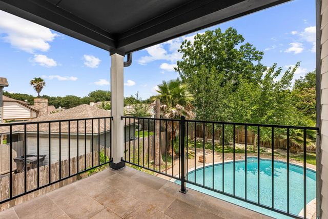 914 Sugar Mountain Court, Sugar Land, TX 77498