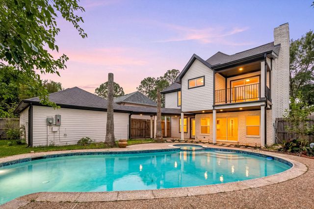 914 Sugar Mountain Court, Sugar Land, TX 77498