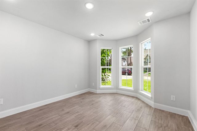 914 Sugar Mountain Court, Sugar Land, TX 77498
