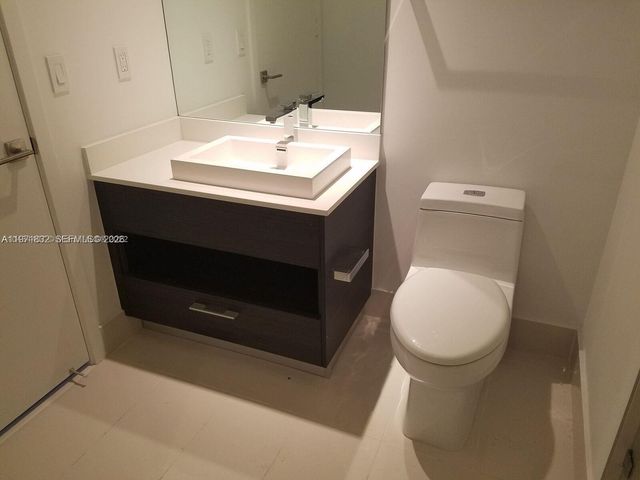 55 SW 9th St 1107, Miami, FL 33130