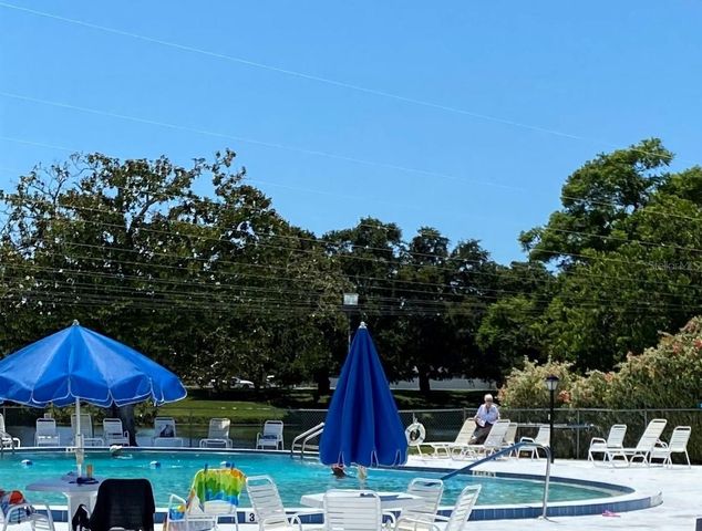 11201 80TH AVENUE 101, Seminole, FL 33772