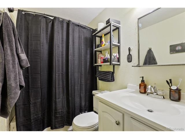9457 W 56th Pl, Arvada, CO 80002