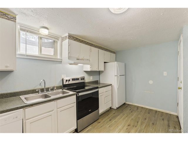 9457 W 56th Pl, Arvada, CO 80002