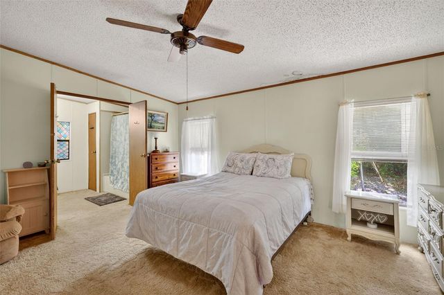 904 MAPLEWOOD STREET, Tavares, FL 32778