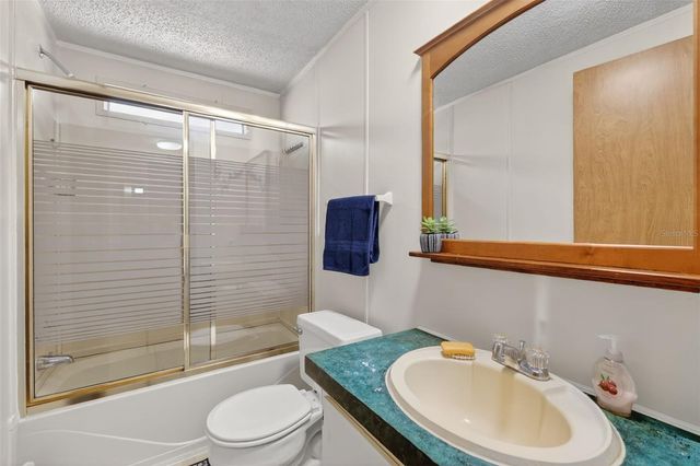 904 MAPLEWOOD STREET, Tavares, FL 32778