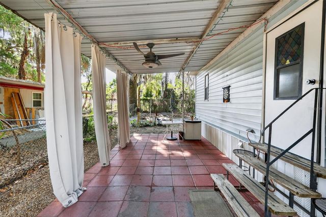 904 MAPLEWOOD STREET, Tavares, FL 32778