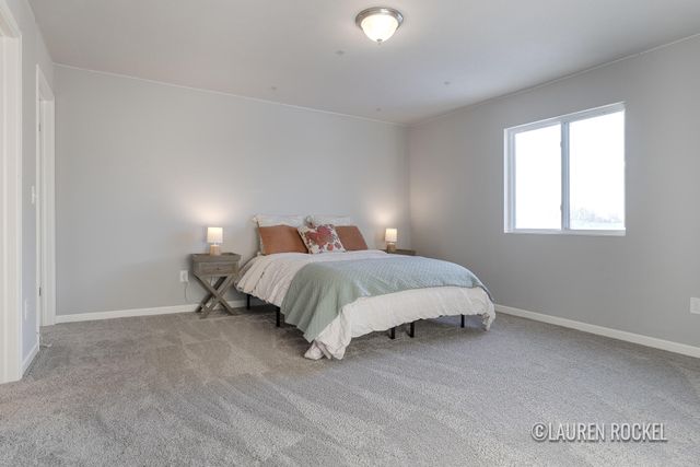 433 Oak View Drive, Middleville Vlg, MI 49333