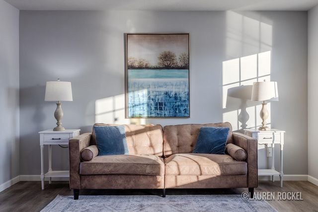 433 Oak View Drive, Middleville Vlg, MI 49333