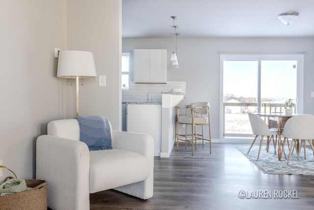 433 Oak View Drive, Middleville Vlg, MI 49333